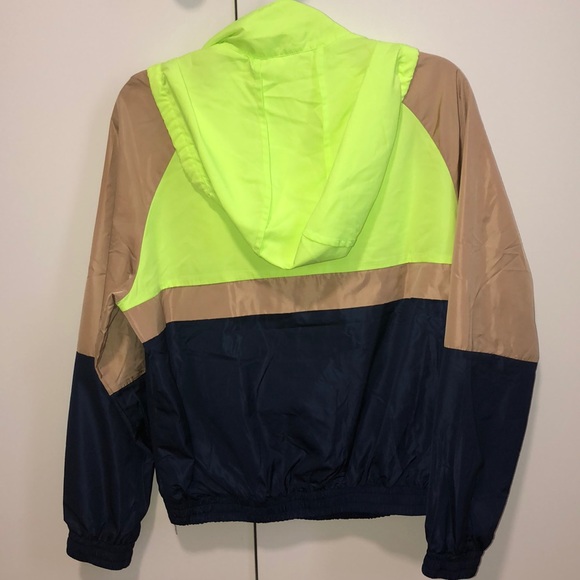 Windbreaker FN - Picture 2 of 2